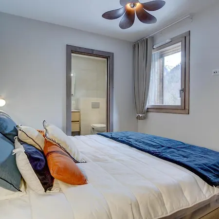 Apartament Lapia 1 *